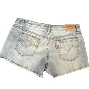 Levi shorty shorts